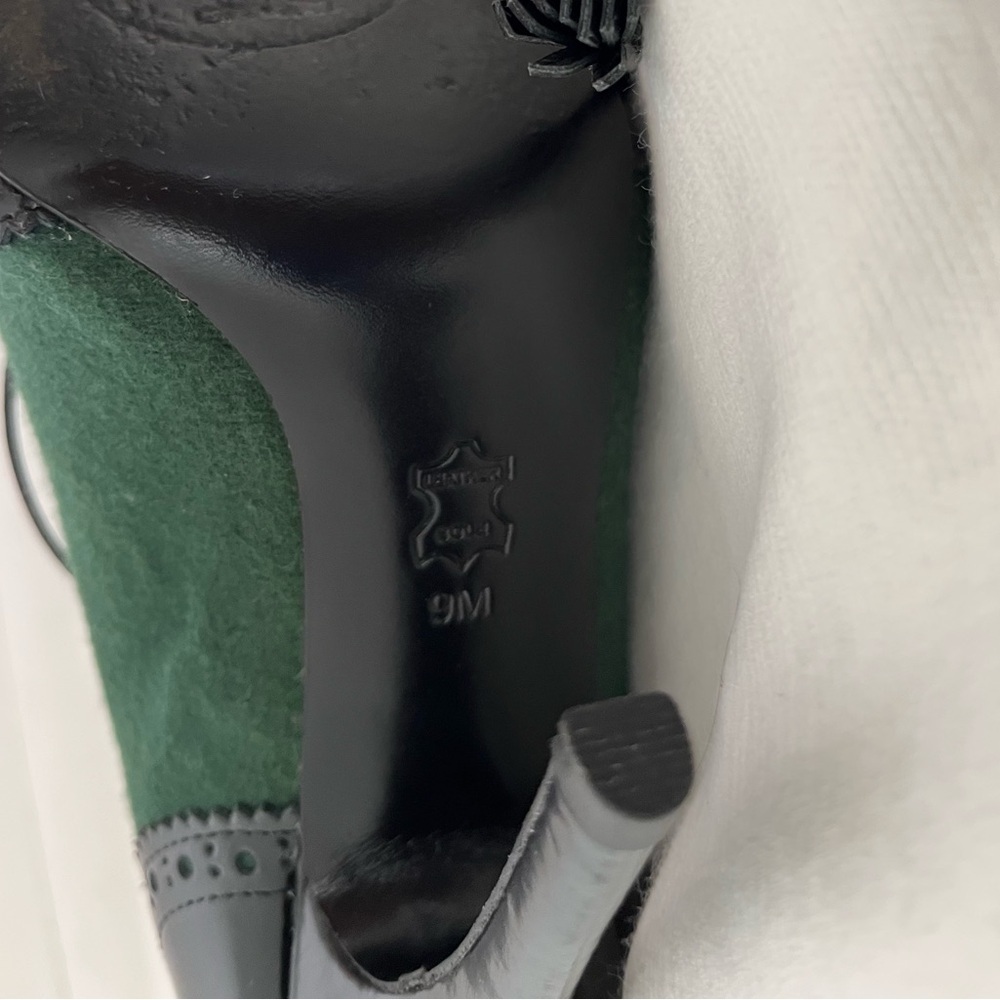 Tory Burch Green and Black Lace-Up Pointed Toe Heels - Picture 9 of 12